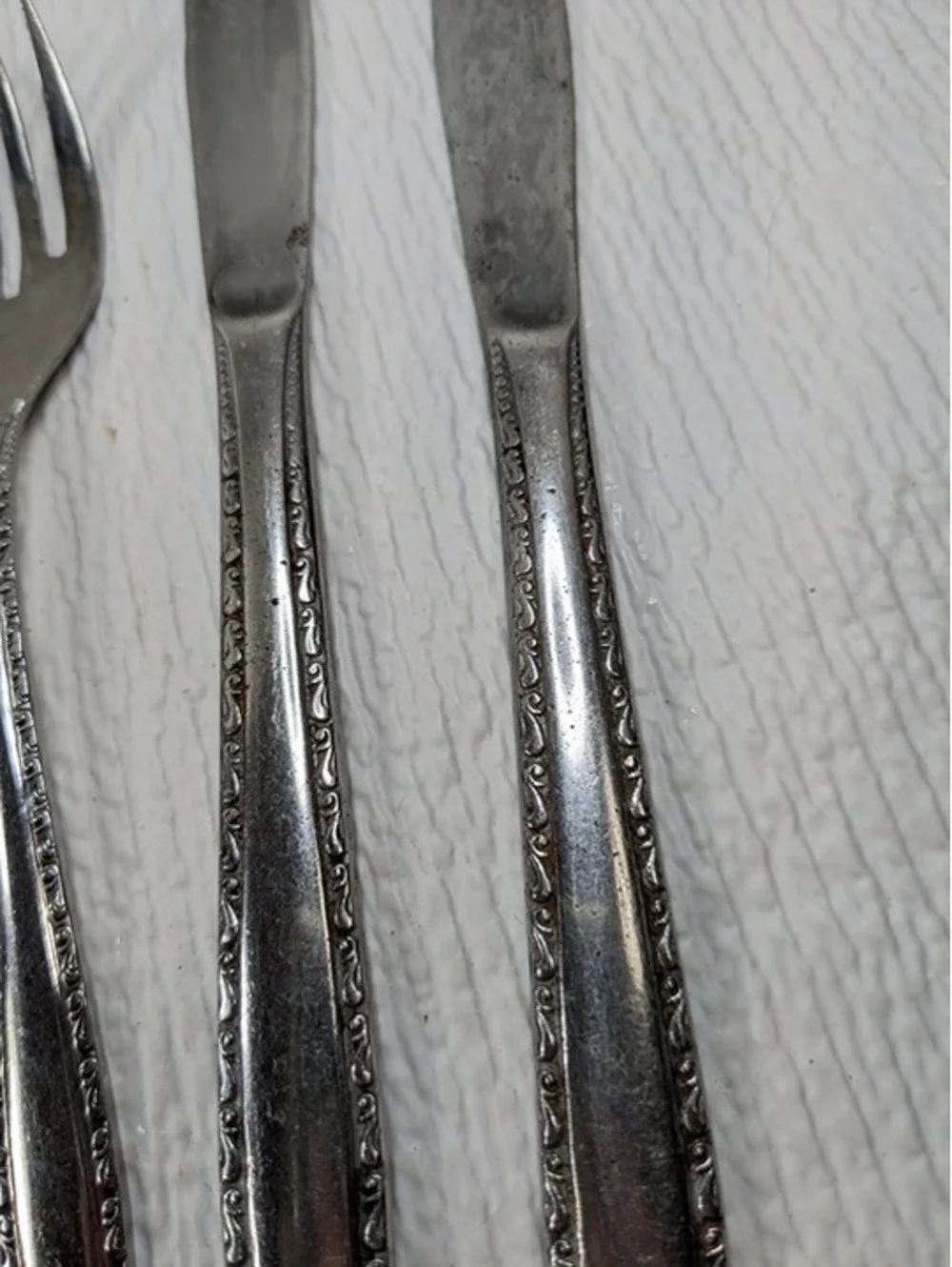 Vintage Continental Stainless CSS1 3 dinner knives, sugar spoon, fork and spoon